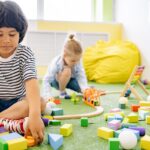 Quais são as melhores atividades e brinquedos para crianças de 3 anos?